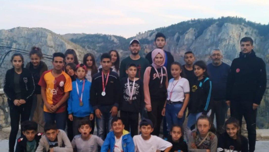 Atletizm Seçmelerine 11 öğrencimiz Ankara ya gitmeye Hak Kazandı! !