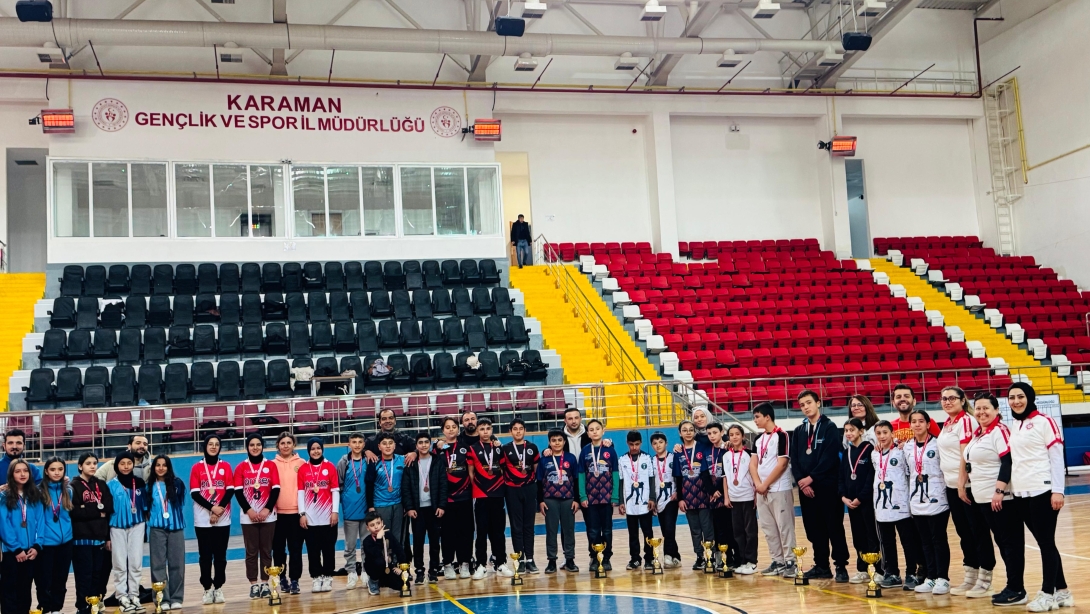 Sarıvelilerde Okullar Tatil mi?