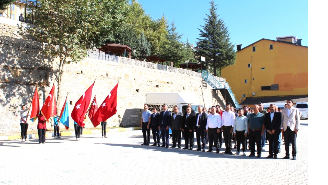 SARIVELİLER'DE İLKÖĞRETİM HAFTASI COŞKUYLA KUTLANDI